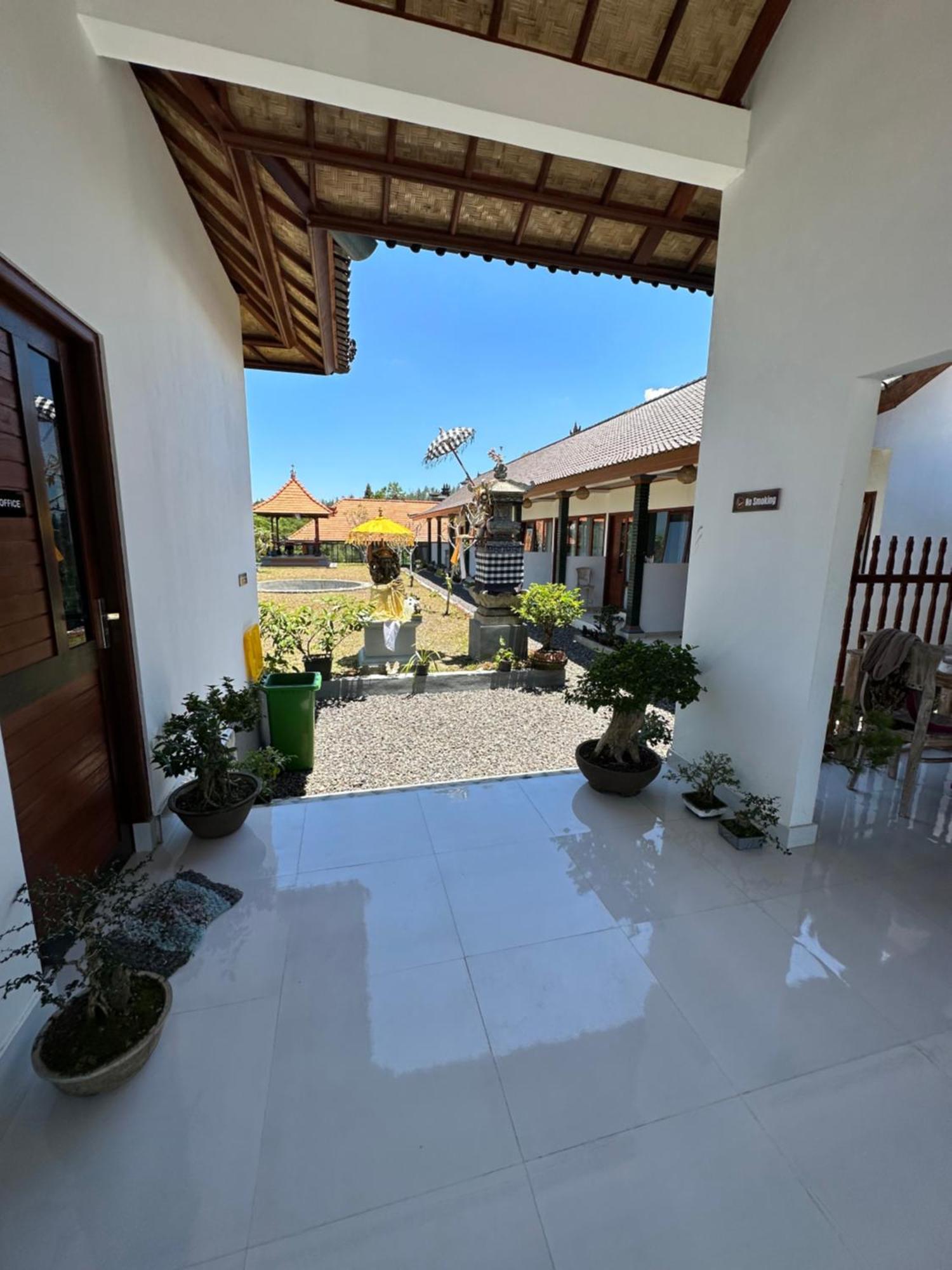 Bali Basuki Retreat Center Apartment Besakih Exterior foto