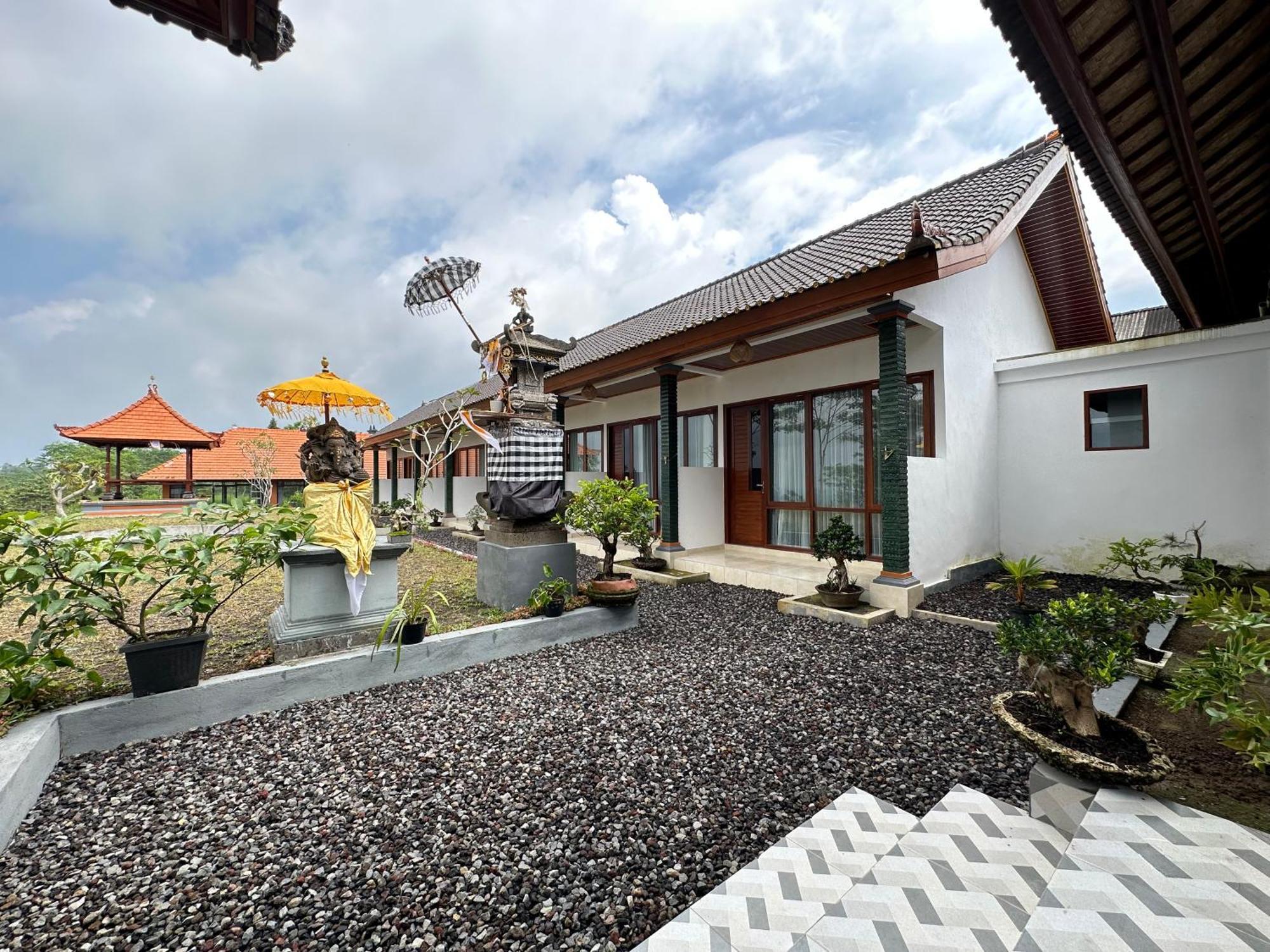 Bali Basuki Retreat Center Apartment Besakih Exterior foto