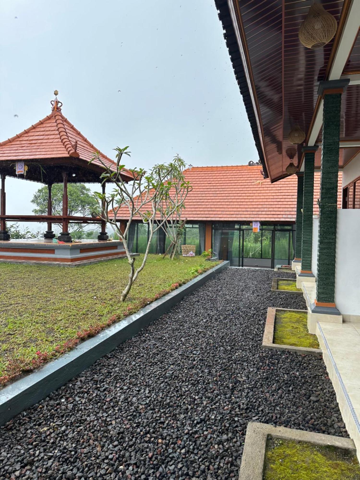 Bali Basuki Retreat Center Apartment Besakih Exterior foto