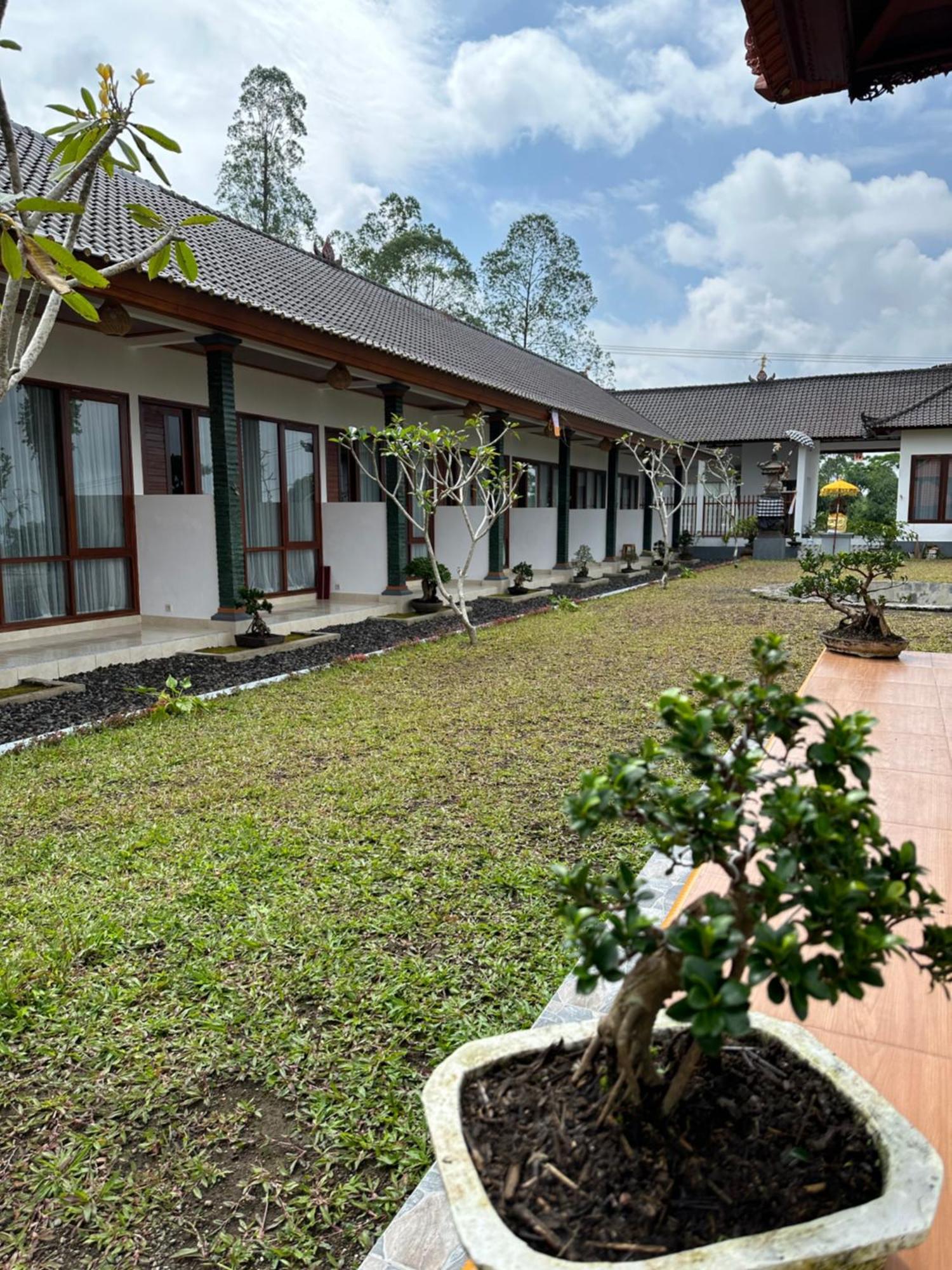 Bali Basuki Retreat Center Apartment Besakih Exterior foto